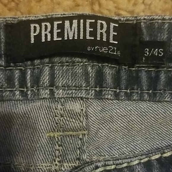 Rue21 Premiere - Picture 3 of 3